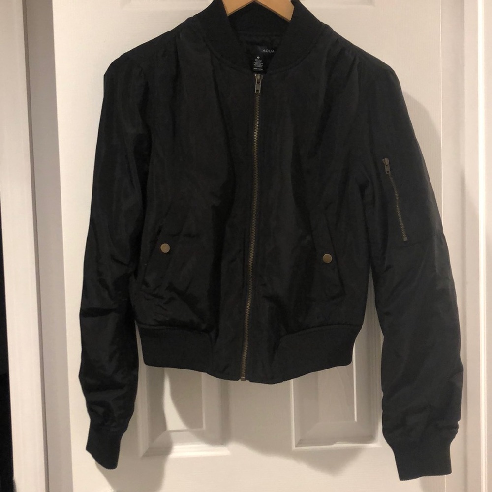 Black women’s bomber jacket M